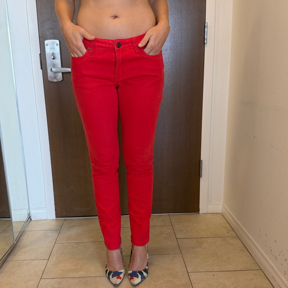 KENNETH COLE Vibrant Red Skinny Leg Low Waisted Jeans Size 27